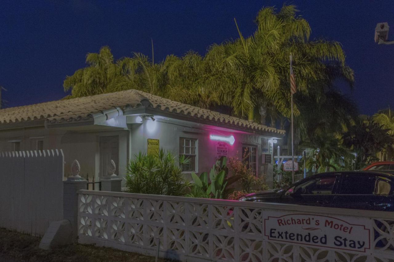Richard'S Motel Extended Stay Hallandale Beach Exterior photo